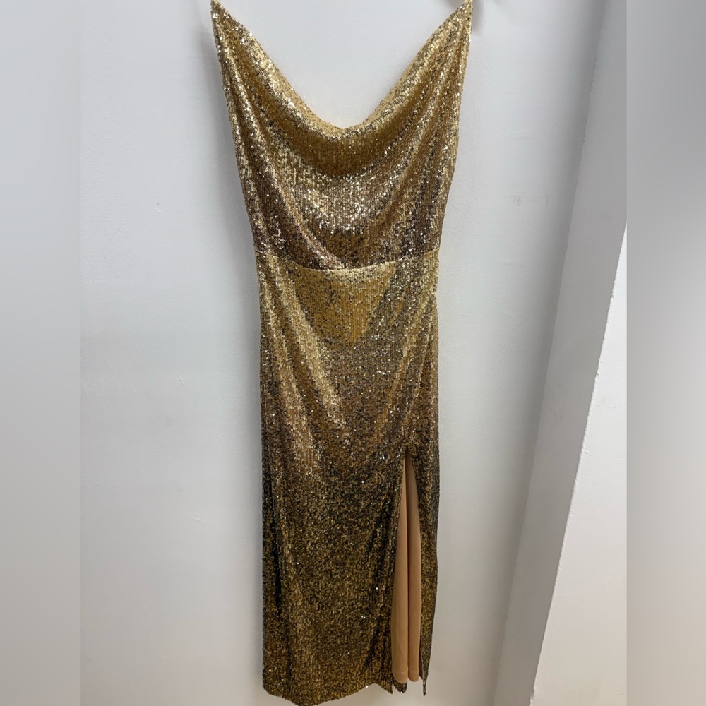 NWT ITMFL Glamorous Gold Sequin Maxi Dress